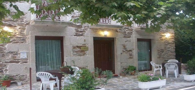Affittacamere Casa Alpargateiro Os Peares Esterno foto