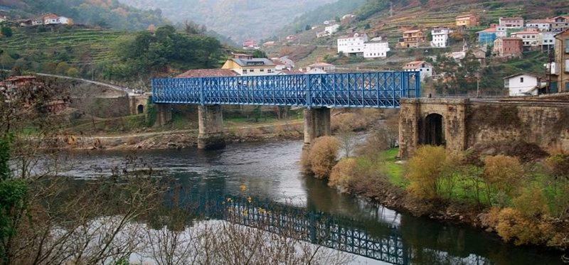 Affittacamere Casa Alpargateiro Os Peares Esterno foto