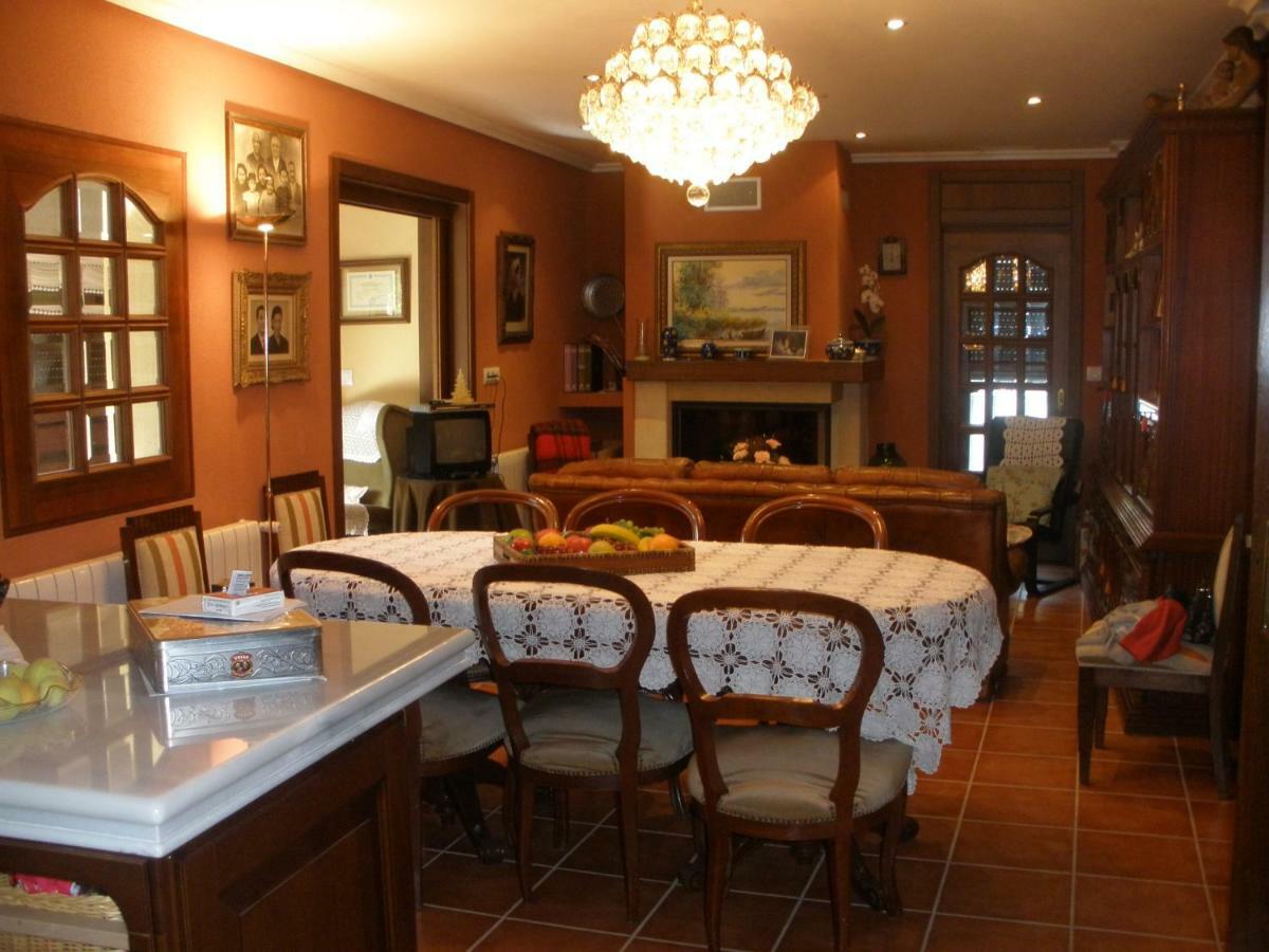 Affittacamere Casa Alpargateiro Os Peares Esterno foto