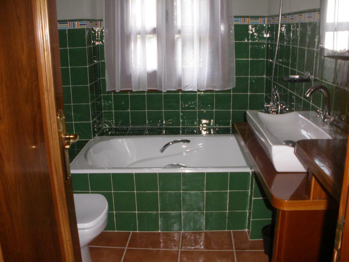 Affittacamere Casa Alpargateiro Os Peares Esterno foto