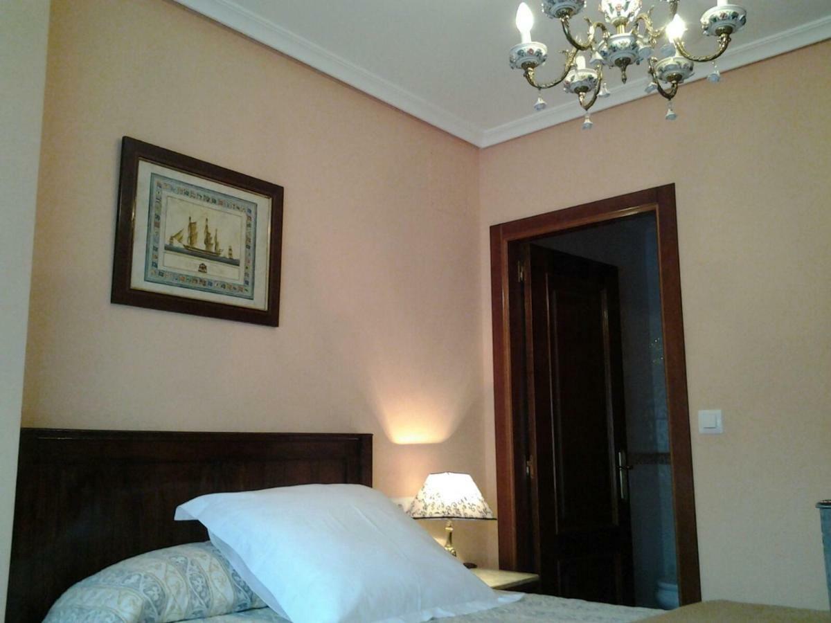 Affittacamere Casa Alpargateiro Os Peares Esterno foto